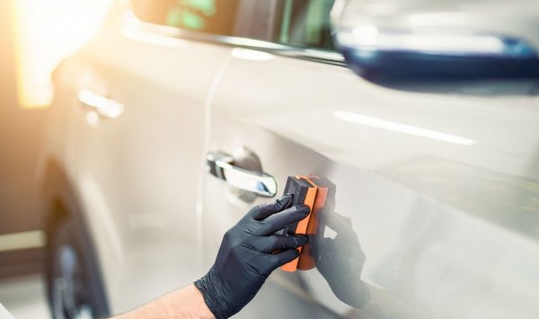 Réparer une rayure profonde sur voiture - Braud-et-Saint-Louis - SAS GARAGE GARNIER